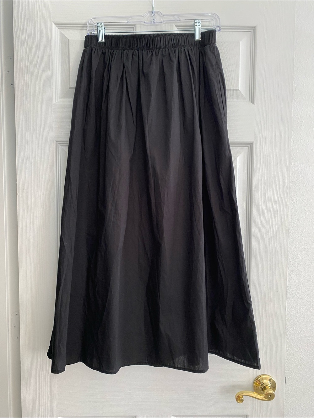 Max Studio Black Midi Skirt with Elastic Waist Size Medium NWT